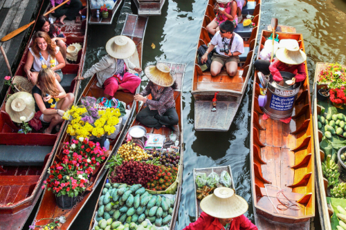 Chợ nổi ở Thái Lan là một trong những địa điểm thu hút du khách bậc nhất. Ảnh: Tourismthailand.