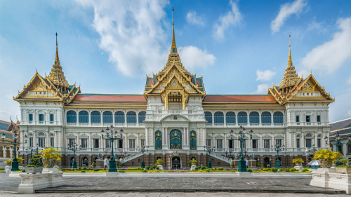 Grand Palace mở cửa từ 8h30 đến 15h30 và rất hiếm khi đóng cửa. Ảnh: Wiki.